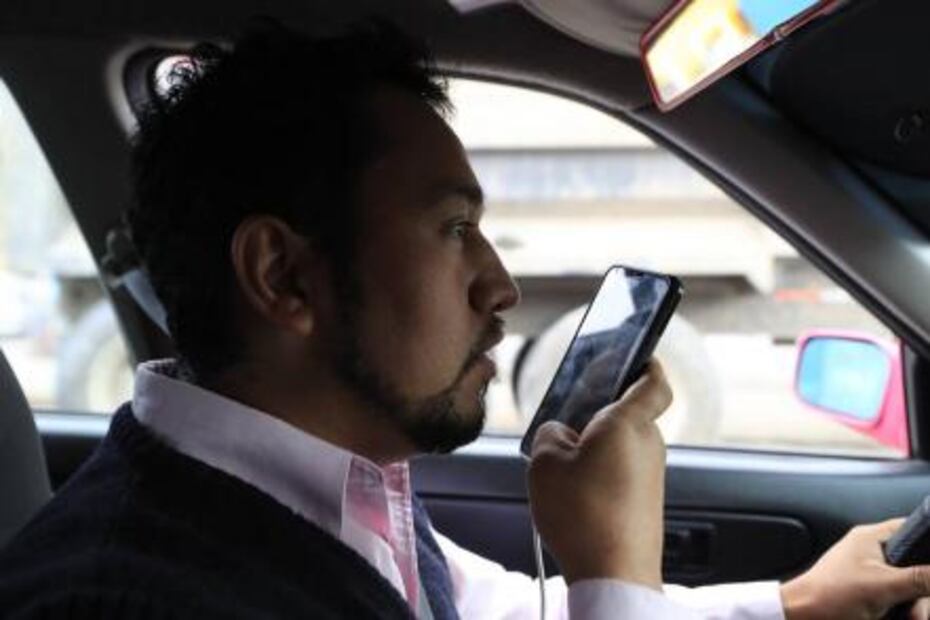 Taxistas usan WhatsApp para defenderse de la violencia