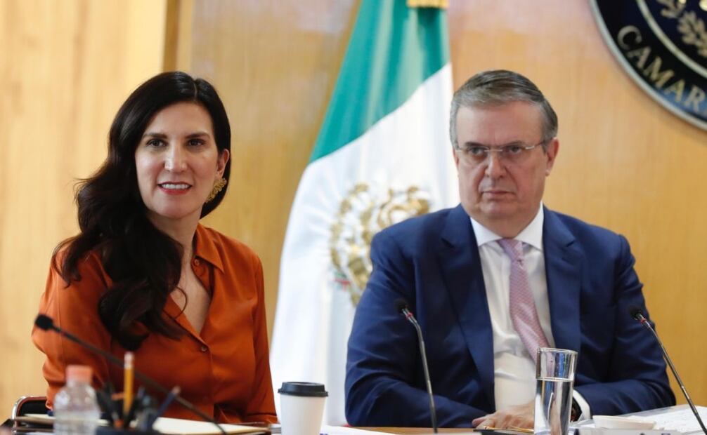 Marcelo Ebrard en la Cámara de Diputados, luego de reunirse en privado con los coordinadores parlamentarios de todas las bancadas en la Jucopo este martes 21 de octubre de 2025. Foto: Especial