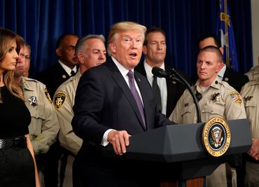 Bajo críticas y burlas, Trump pide ayuda millonaria para Puerto Rico