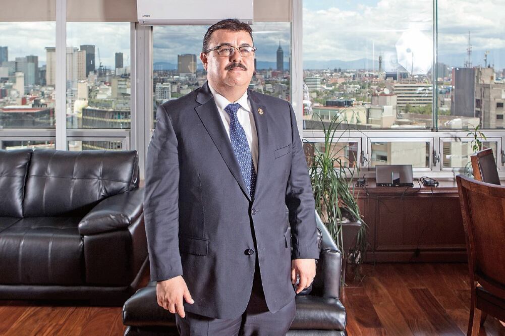 Para el encargado de la seguridad de la capital del país, la movilidad puede considerarse “satisfactoria”. Afirma que a través de convenios se podría generalizar la aplicación del Reglamento de Tránsito (GERMÁN ESPINOSA. EL UNIVERSAL)