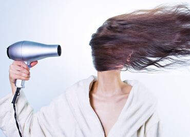 Descubre cuántas veces por semana deberías lavarte la cabeza si tienes cabello seco