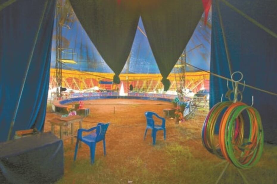 Virus deja en la cuerda floja a familia circense