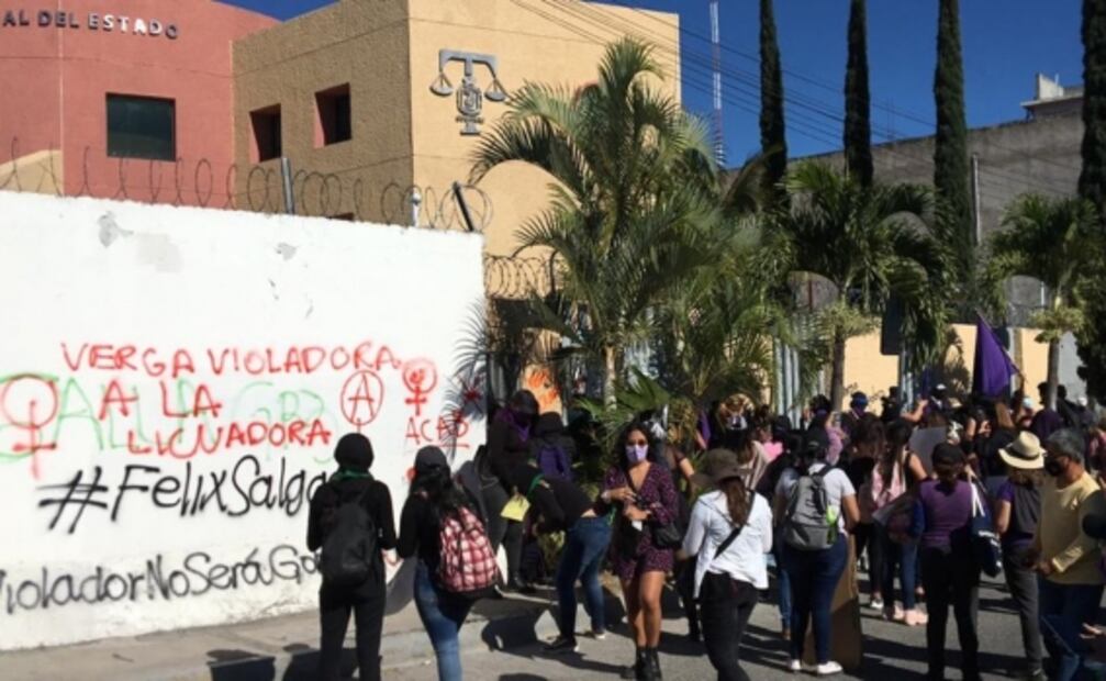 Feministas protestan contra candidatura de Félix Salgado Macedonio en Chilpancingo