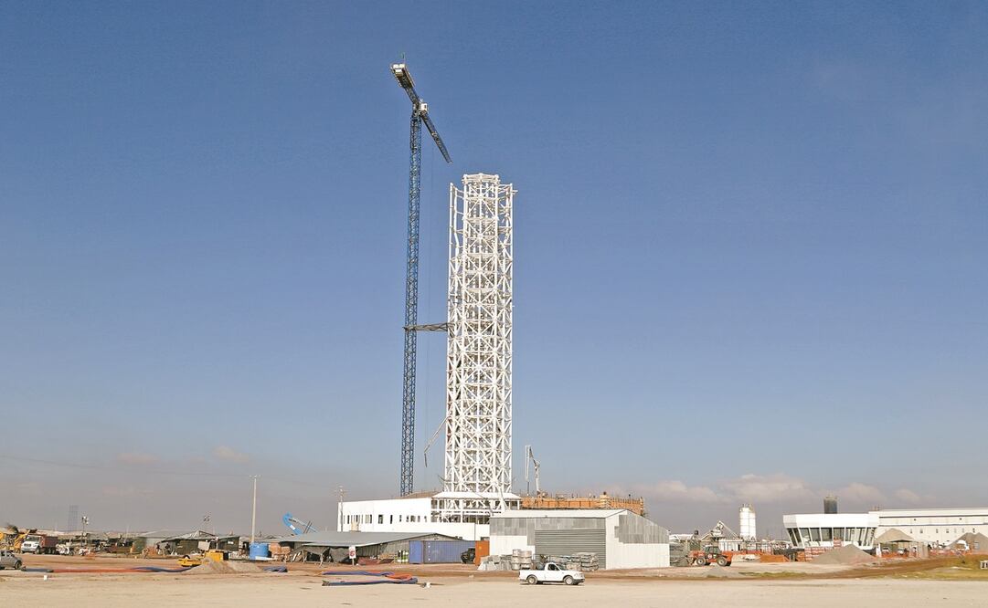 El tribunal que recibió las impugnaciones de la SCT también revocó suspensiones contra la construcción del Aeropuerto de Santa Lucía. Foto: ARCHIVO EL UNIVERSAL
