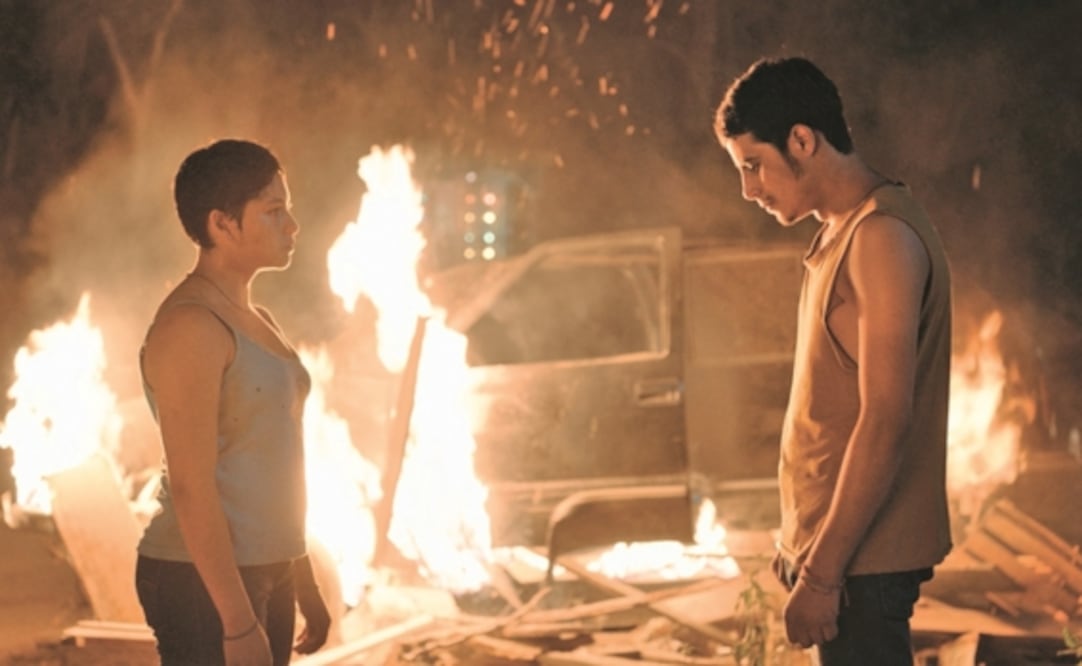  "Noche de fuego" es dirigida por Tatiana Huezo.