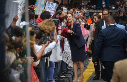 Con música banda, perreos y porras: así se vivió en la calle el cuarto informe de Claudia Sheinbaum