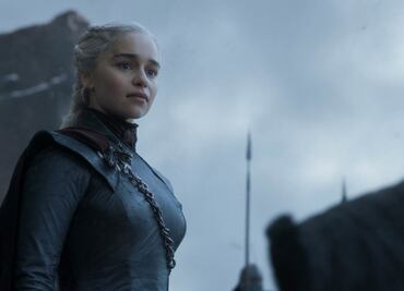 Así discutía Emilia Clarke con los guionistas por hacer a Daenerys "fría e inexpresiva"