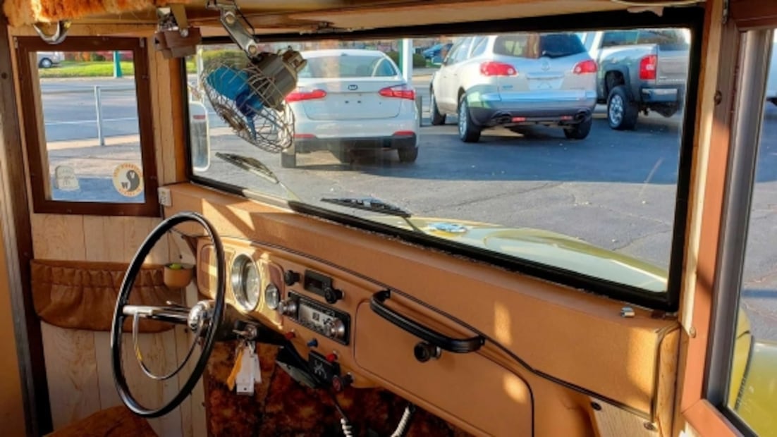 Conoce al Super Bugger, el VW Vocho hecho casa rodante