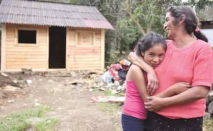 Casitas de madera para paliar el frío en las faldas del Popo 