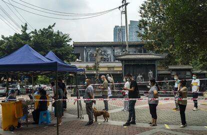 China confina la ciudad de Chengdu, de 21 millones de habitantes, por rebrote de covid