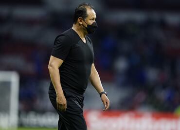 Fue una noche negra para la historia de Cruz Azul: Juan Reynoso