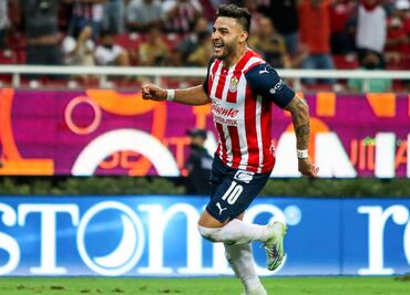 Chivas regresa a la liguilla al vencer a Pumas en repechaje