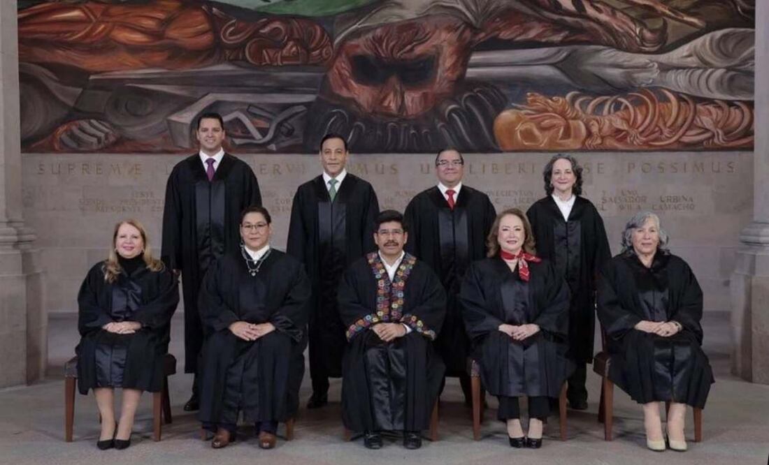 Los nuevos ministros Hugo Aguilar Ortiz, María Estela Ríos González , Sara Irene Herrerías, Irving Espinosa Betanzo, Aristides Rodrigo Guerrero y Giovanni Azael Figueroa. Foto: Especial