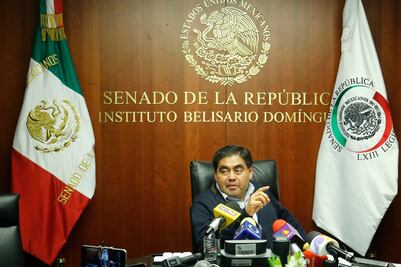 Barbosa anuncia su apoyo a AMLO en 2018