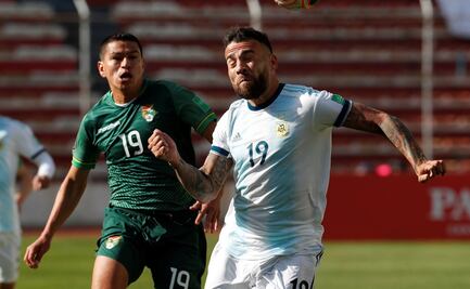 Bolivia jugó con un delantero de 41 años ante Argentina