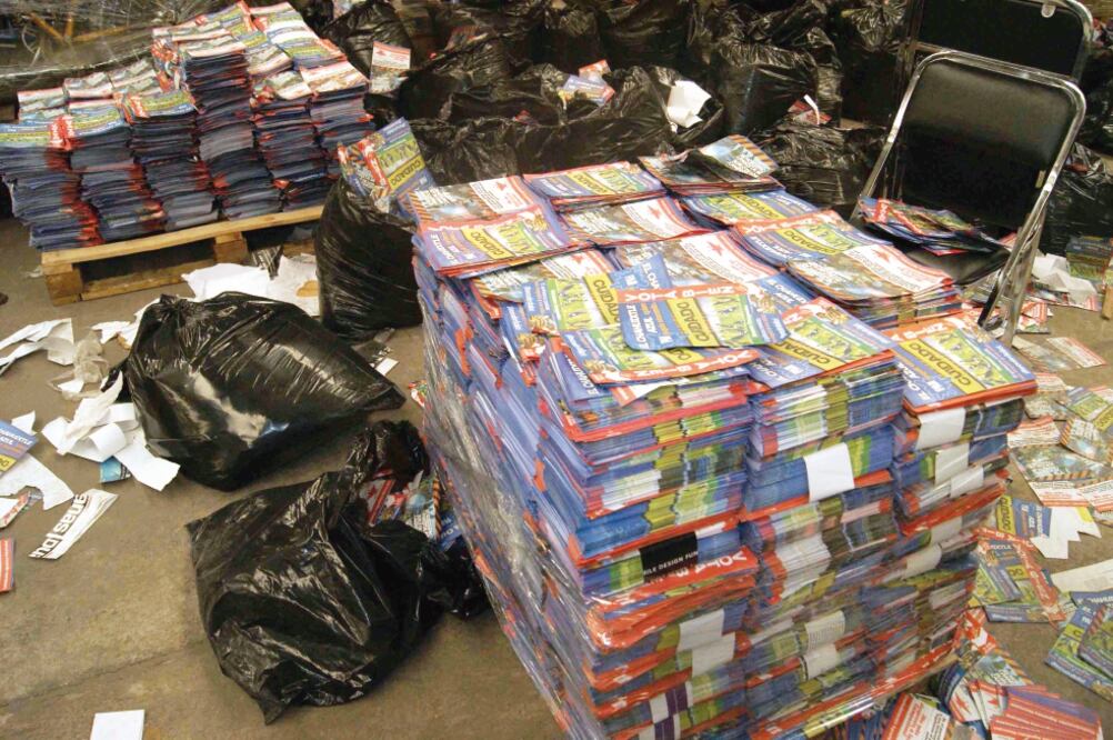 La Fiscalía General del Estado de Puebla halló 10 toneladas de volantes contra la administración panista en la Junta Auxiliar de San Felipe Hueyotlipan  (ESPECIAL)