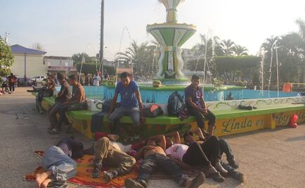 Arriba tercera caravana de migrantes a Guatemala