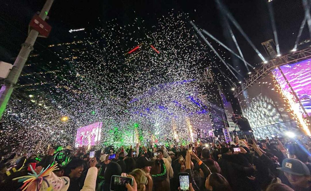 Así se vivió el concierto masivo de fin de año con Polymarchs sobre paseo de la reforma. Foto: Berenice Fregoso / EL UNIVERSAL