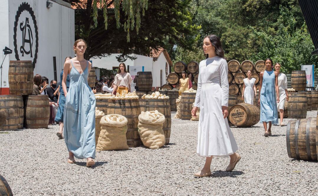 Tres firmas dirigidas por talentosas diseñadoras se presentarán en Puebla. Foto: Cortesía MBFWMx