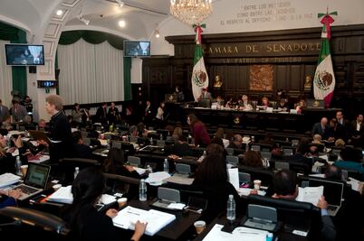 Constituyentes concluyen sesión antes de discutir dictámenes