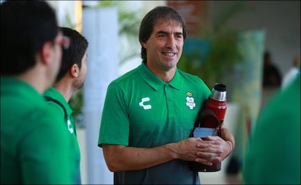 La Federación de Ecuador quiere robarle el técnico a un equipo de la Liga MX