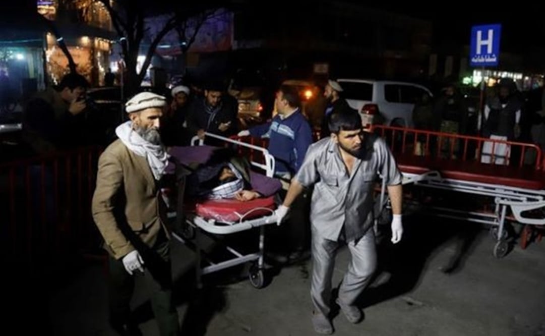 El ataque del viernes se produjo tres días después de que un terrorista suicida detonó sus explosivos en una reunión de líderes religiosos en la capital Kabul. Foto: EFE