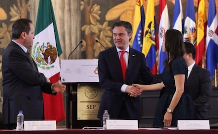 SEP pone en marcha el portal del programa Escuelas al CIEN