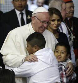 Papa Francisco suspende audiencias por fiebre