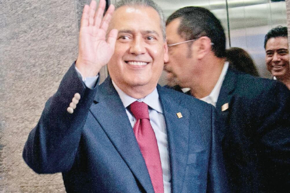 Manlio Fabio Beltrones, presidente nacional del PRI, dijo que en 2016 su partido elegirá a candidatos cercanos a la ciudadanía (ARCHIVO EL UNIVERSAL)