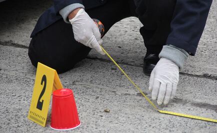 Balean a jóvenes cuando bebían afuera de su casa en Neza