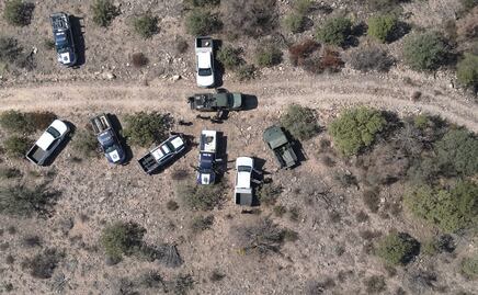 Hallan campamento improvisado y fosas clandestinas con restos humanos en Chihuahua