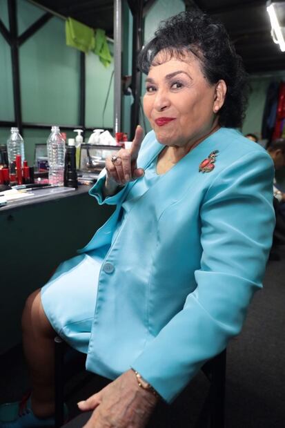 Una vida en los escenarios ha sacado a Carmen Salinas de la depresión