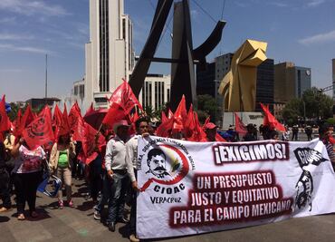 Campesinos protestarán frente a dependencias federales