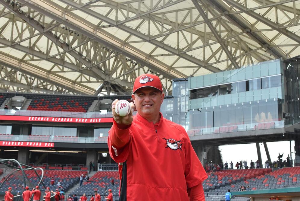 Francisco Campos en el Alfredo Harp Helú - Foto: Héctor Fragoso