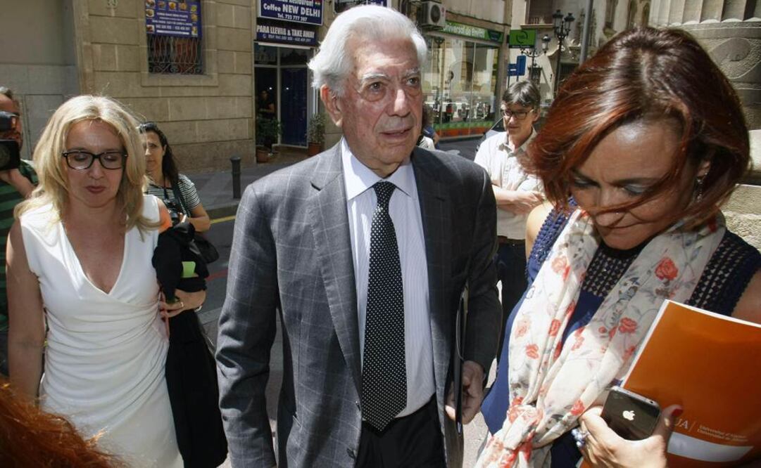 Cuando regresamos de la lectura al mundo real somos mucho más críticos que antes frente al mundo", expresó el escritor. FOTO: EFE