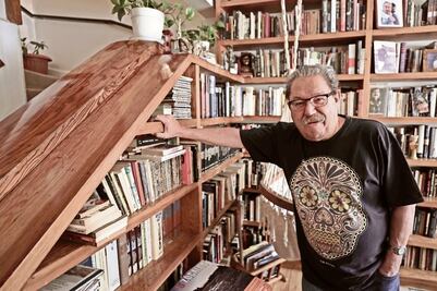 Paco Ignacio Taibo II acepta dirigir el FCE