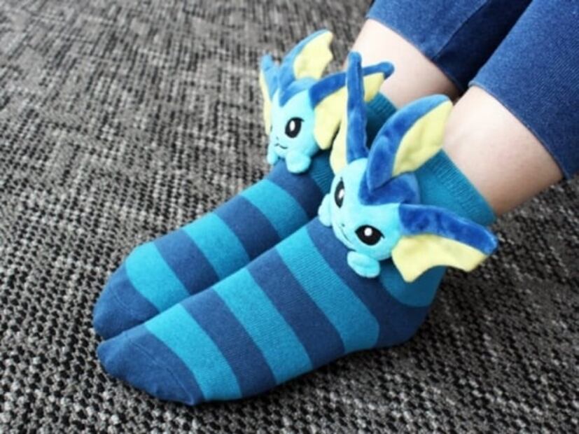 Lanzan calcetines de Pokémon y se vuelve viral