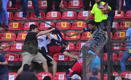 Regidor de Querétaro acusa tibieza de Liga MX por violencia en el Gallos Blancos vs Atlas