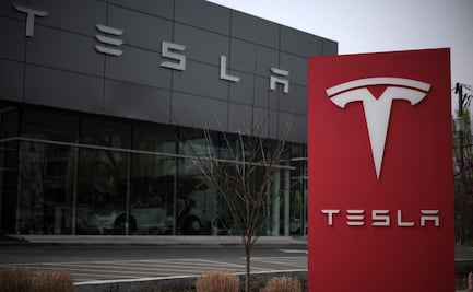 Legisladores de Nueva York quieren sancionar a Tesla; lo acusan de incumplir contrato