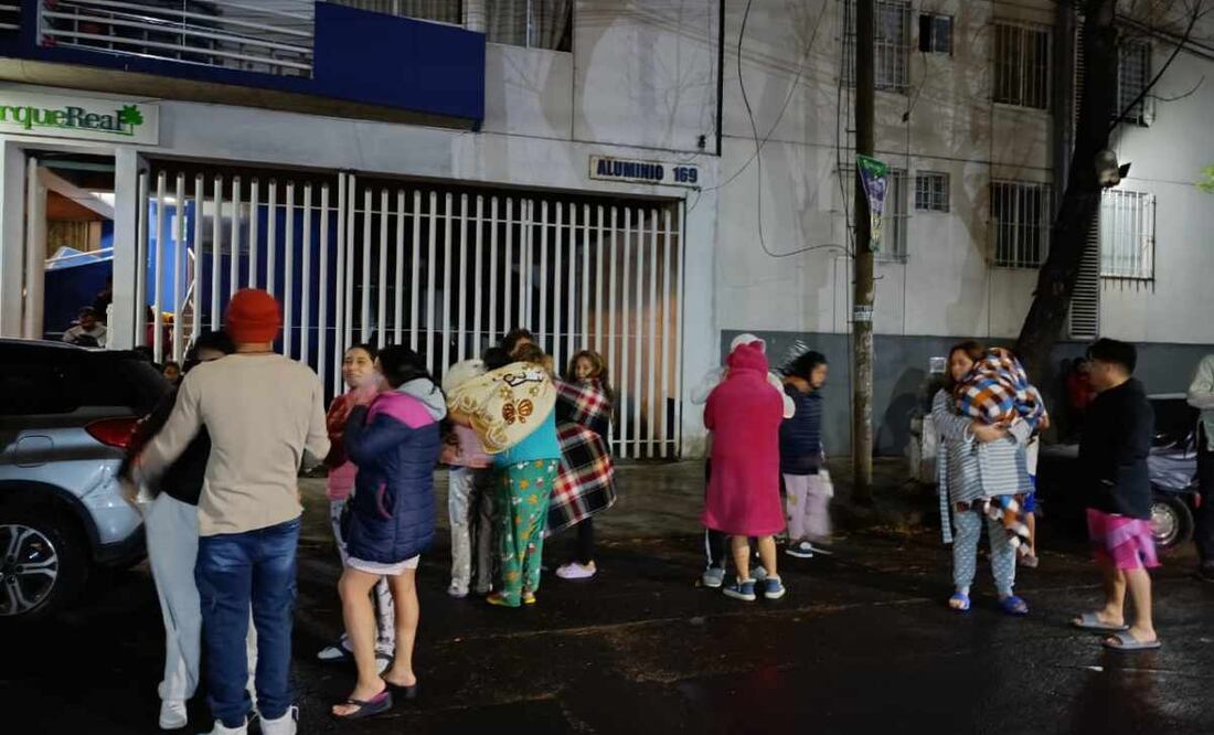 La madrugada del 12 de enero se activo la alerta sísmica en la CDMX con magnitud preliminar de 6.1 en Michoacán; no se reportan heridos ni daños materiales. Foto: Juan Boites / EL UNIVERSAL