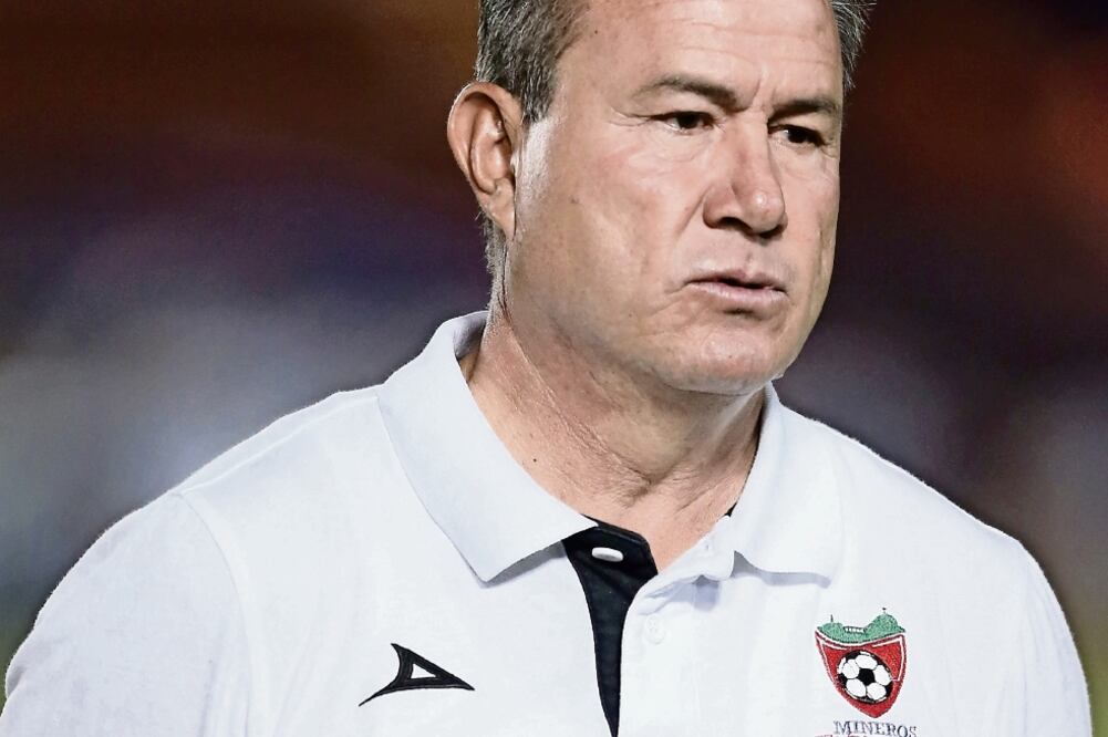 Efraín Flores sabe que la mentalidad de Hernández lo sacará a flote (FHER NÚÑEZ. IMAGO)