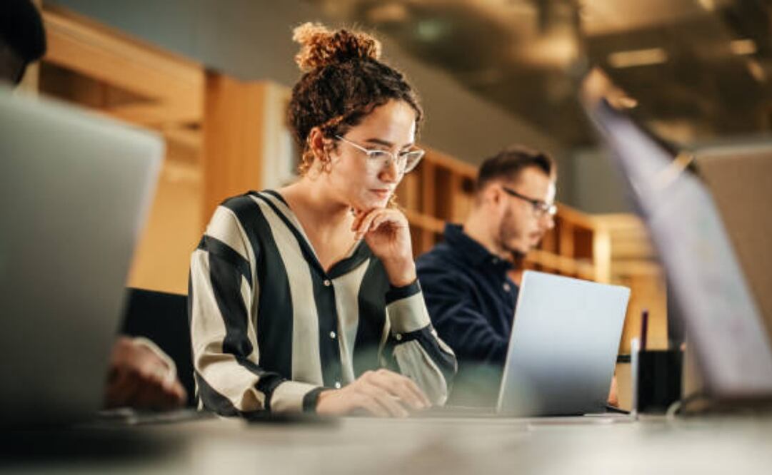 La encuesta organizada por el IMCO permitirá medir con perspectiva de género factores como el impacto de tener hijos, el rol que desempeña ser proveedor económico dentro del hogar. Foto: IStock