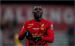 Julián Quiñones toma la cima de goleo en Arabia y deja atrás a Cristiano Ronaldo