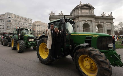 Cientos de tractores "paralizan" Madrid; agricultores exigen mejorar condiciones del campo en España