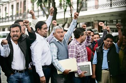 Instalan mesa política; se difiere debate