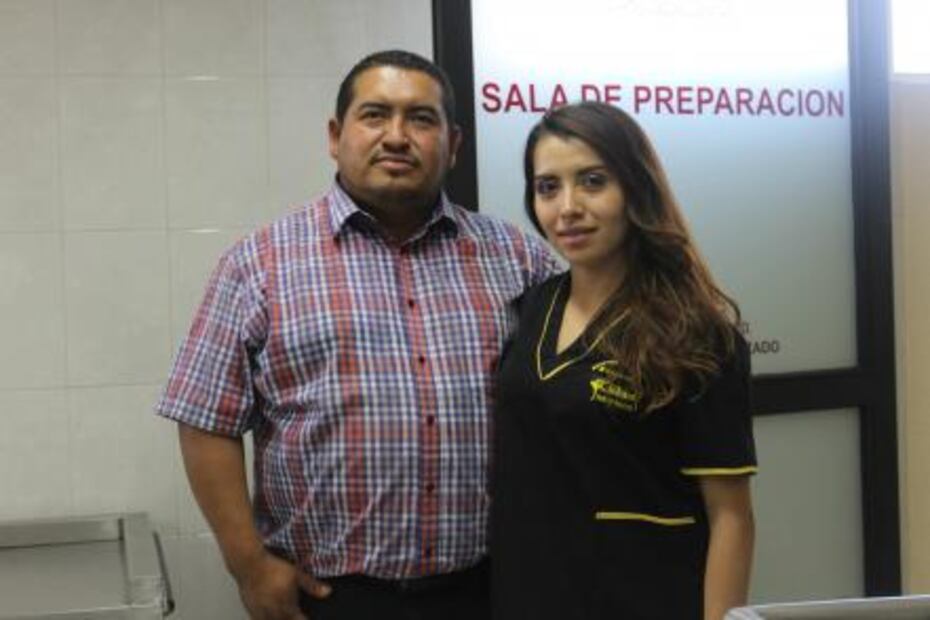 La joven que embellece muertos 