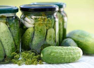 Haz encurtidos caseros para acompañar tus comidas