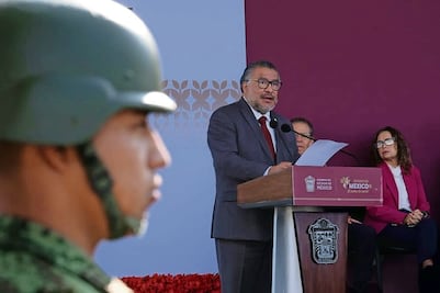 Recortarán salarios de funcionarios