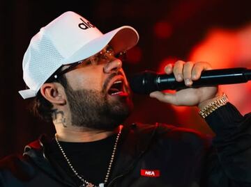 Luis R. Conriquez manda mensaje a Sheinbaum por narcocorridos; "Ojalá nos dejaran cantarlos", señala