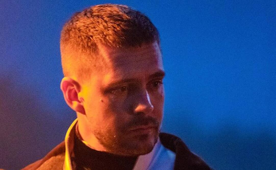 En 2018, el presidente ruso, Vladimir Putin, confirió a Milos Bikovic la medalla Pushkin por sus contribuciones a la cultura rusa y posteriormente le concedió la ciudadanía rusa.